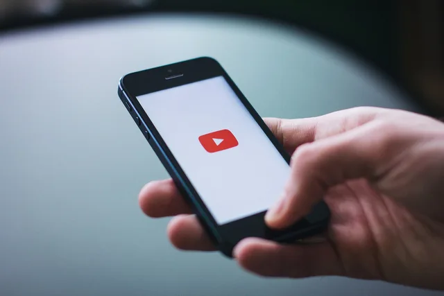 youtube, iphone, smartphone, mobile, cell phone, technology, business, social media, video, youtube, youtube, youtube, youtube, youtube. London agency and Manchester in-house briefs for social media training: how they differ